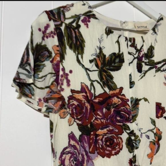 Third Bird Nest Cream and Floral 100% Rayon Flutter Sleeve Jumper Size Small - Picture 5 of 10